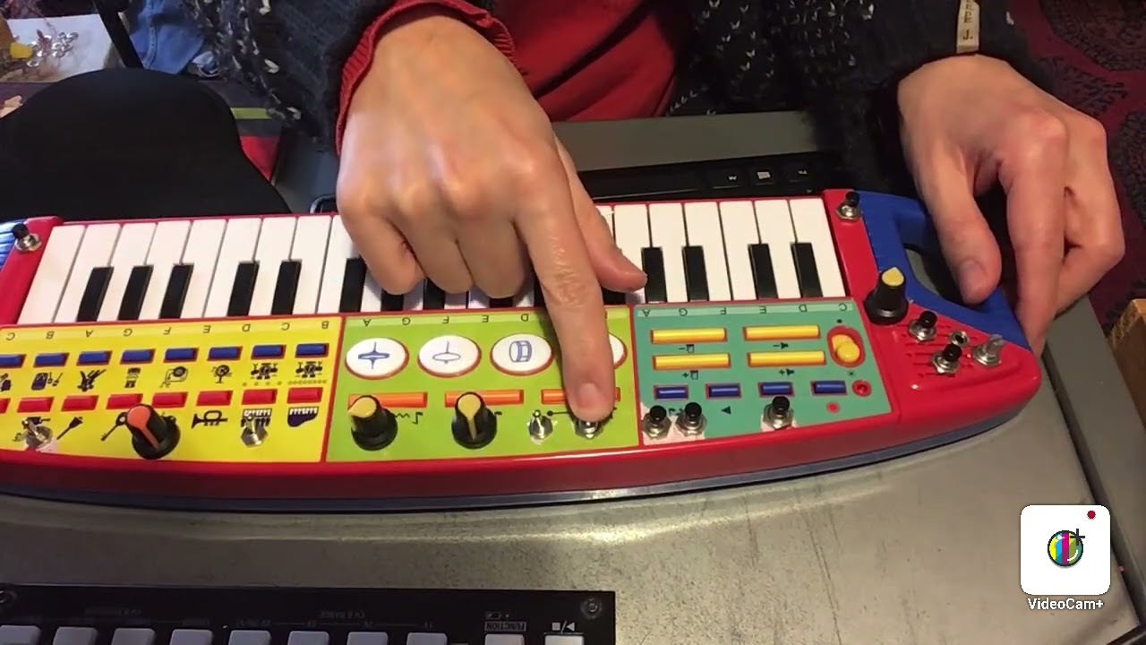 Circuit bent keyboard with an other toy inside (for sale)