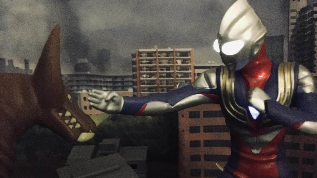 Ultraman Tiga VS Gomora ウルトラマンティガVSゴモラ 