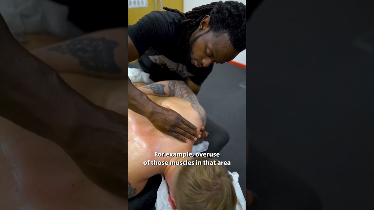 deep tissue Asmr massage on shoulder blades 😧🔥#asmr #chiropractor #shorts  #massage #backpain