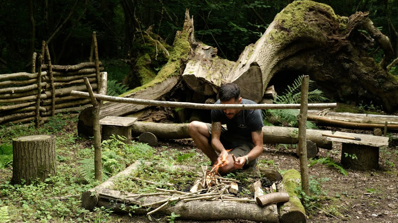 Лагерь Bushcraft: ловля и приготовление мунтжака в лесу