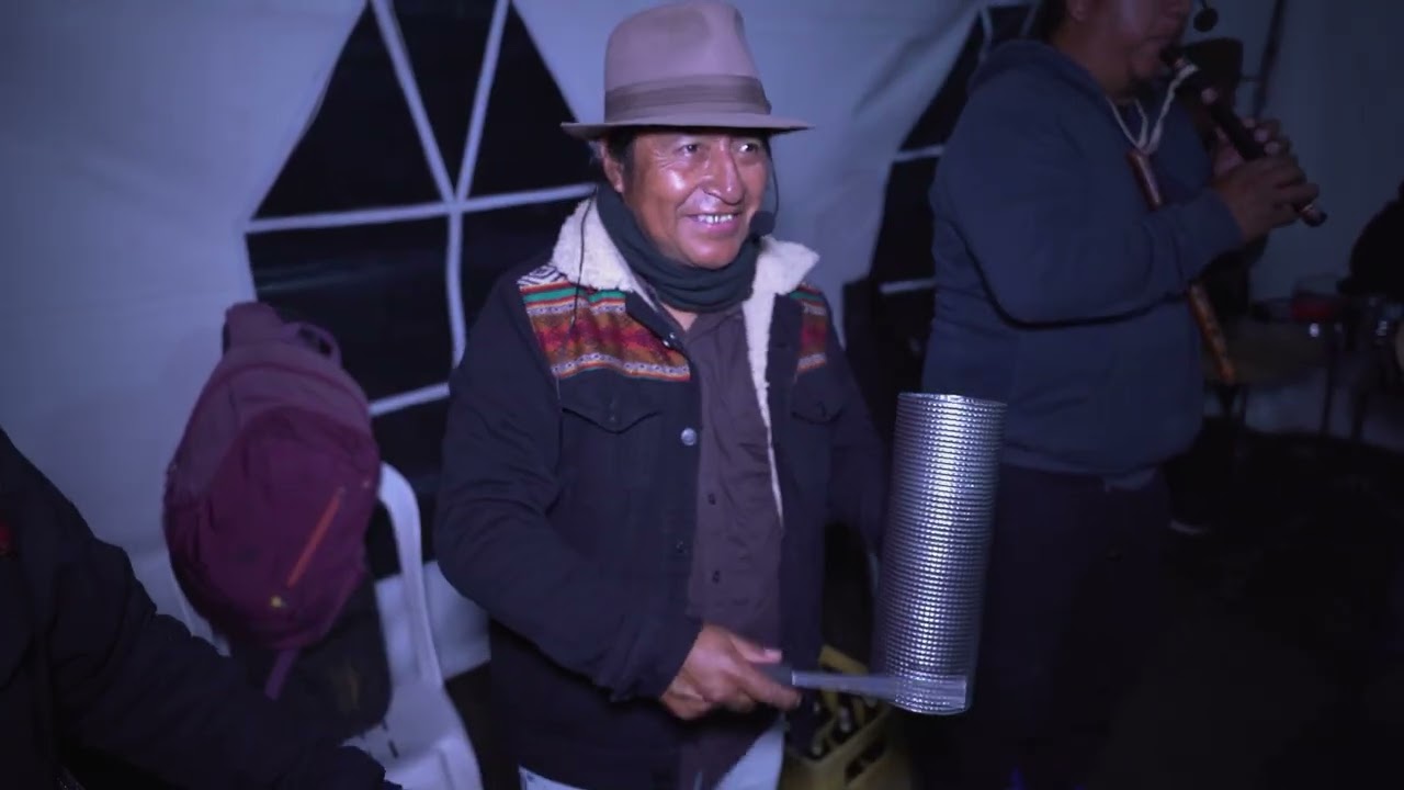 ENTREGA DE MEDIANO AL PADRINO DE MATRIMONIO EN AZAMA