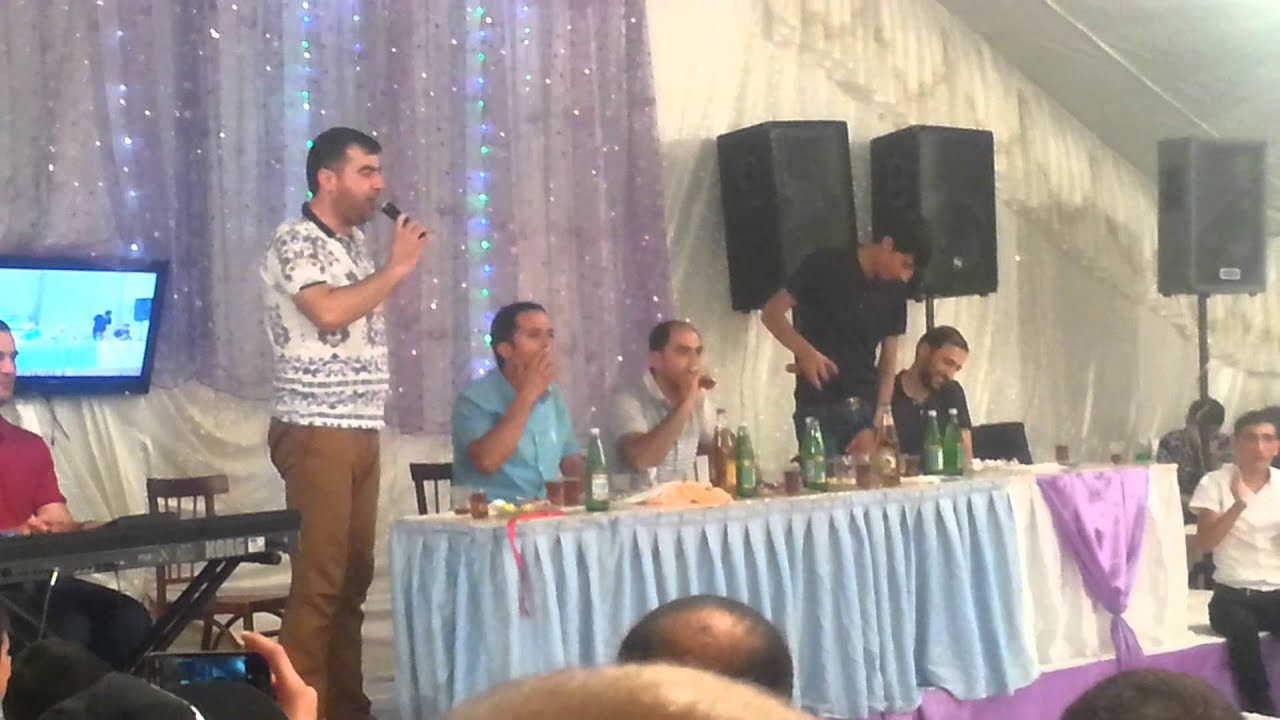 Dalga vurur sahil ozunden chixir