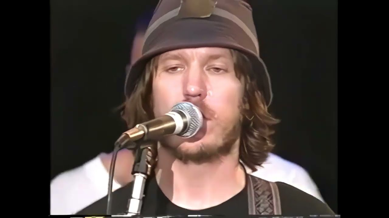 [8K Upscaled] Elliott Smith - Can't Make a Sound (Live)