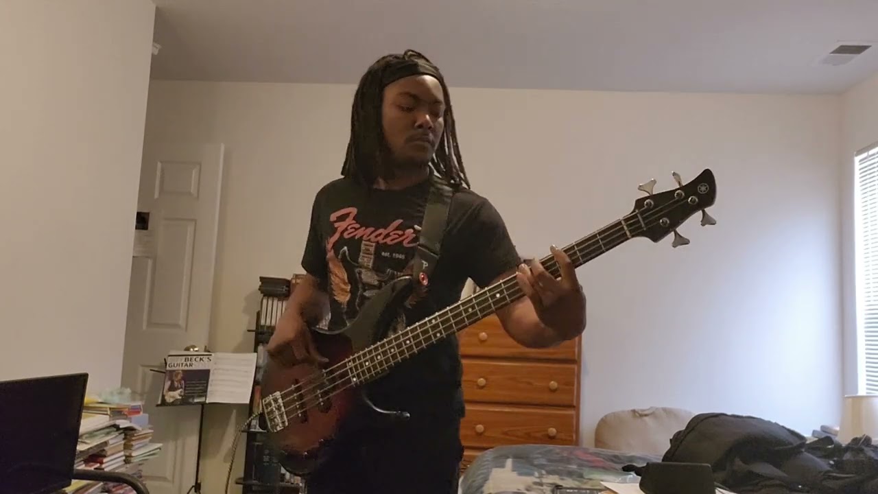 Yes ~ Roundabout (Bass Cover)