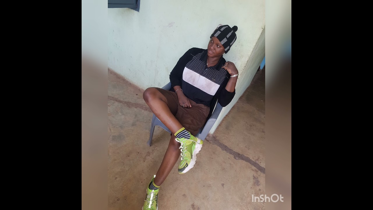 nouveau son de reine kouroumba titre: ( Bb fatima from 2kat counda )