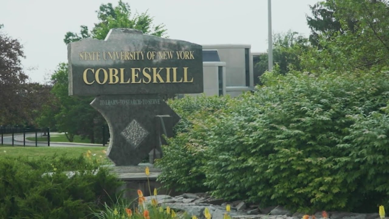 Занятия в университете SUNY Cobleskill отменены из-за отключения электроэнергии.