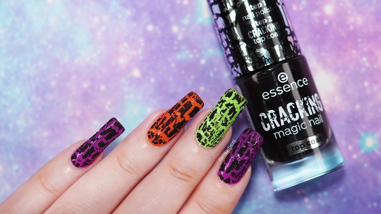 Essence Cracking Magic Nail Top Coat ✨- SPOOKTOBER 2023 - femketjeNL