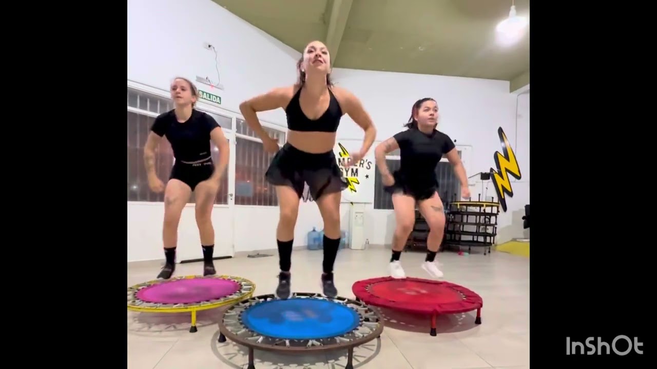 #blackout #emiliamernes #tini #nickinicole #jumpingfitness #jumpersfit #jump #jumping #rebounder #mo