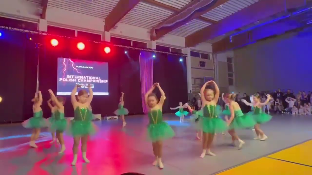  #showdance  #dance #moderndance #kidsdanceschool #showkids @gracjakrosno7120 