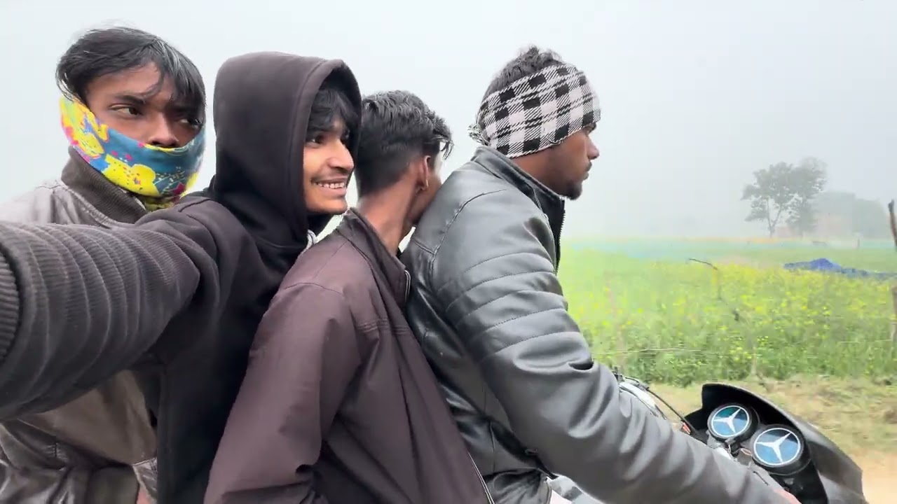 Bhai😀 aaj market  🥲me sab mujhe hi dekh🥺 rahe the #viralvideo #comedy #vlogs #viral 