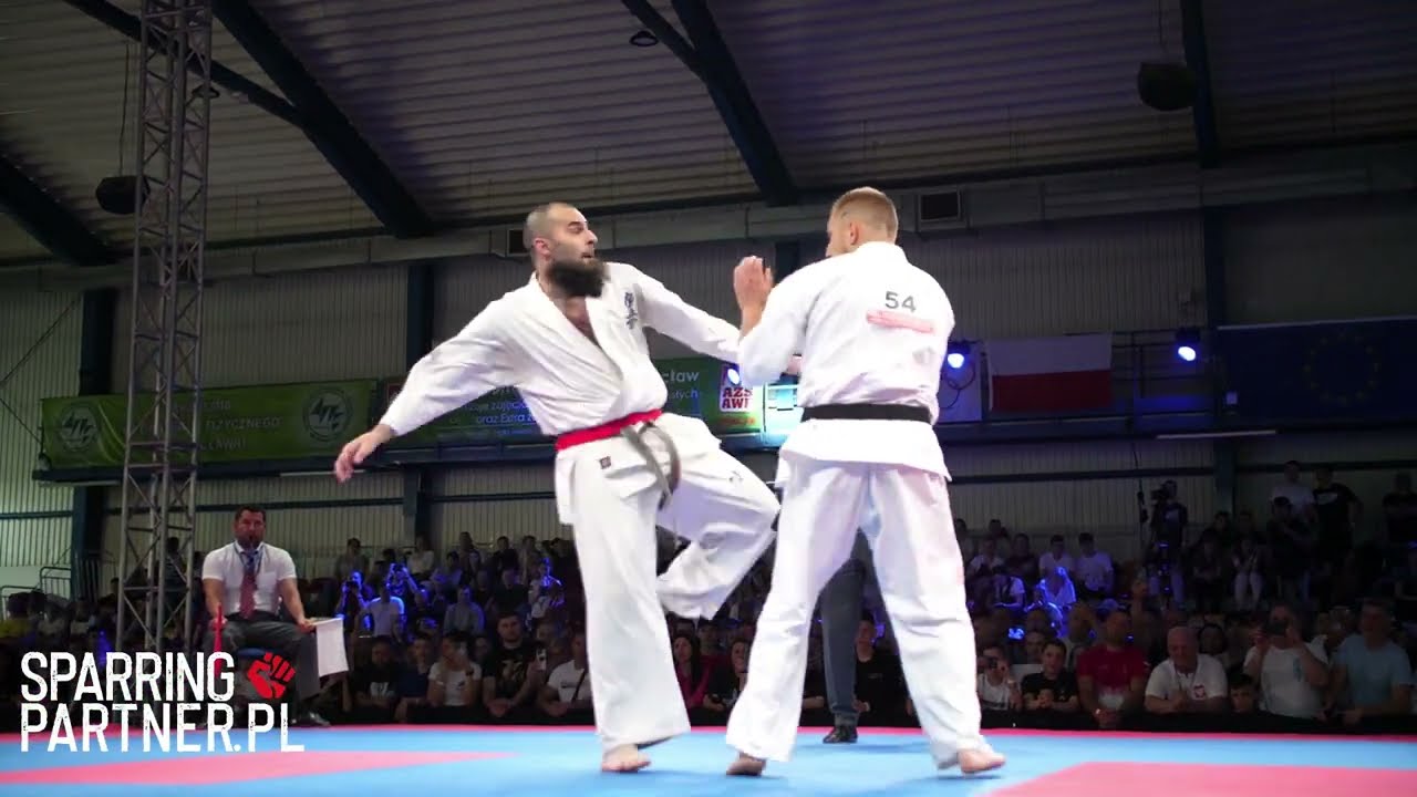 Alejandro Navarro vs Gabriel Bożek Man -90kg European Karate Kyokushin Championships