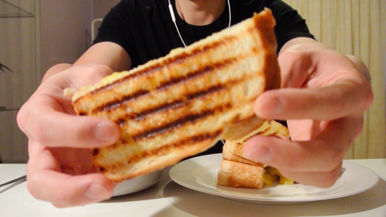 [ASMR] GRILLED CHEESE SANDWICH | TOMATO SOUP | EATING SOUNDS | (No Talking)