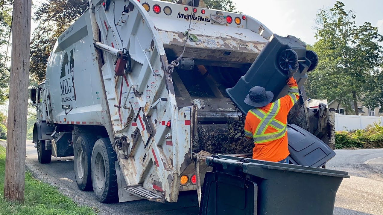 Mega Disposal Garbage Truck Packing Late Summer Yard Waste