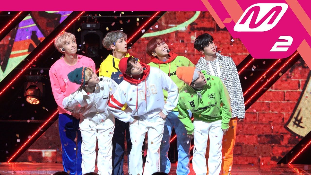 [Mirrored MPD직캠] 방탄소년단 거울모드 직캠 '고민보다 GO(GO GO)' (BTS FanCam) | @MCOUNTDOWN_2017.9.28