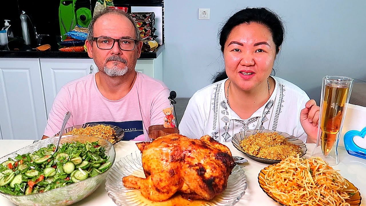 МУКБАНГ Курица На Пивной Банке, САЛАТ ИЗ СЕЛЬДЕРЕЯ И САЛАТ С РУКОЛОЙ. ДЕТИ ЗА КАДРОМ