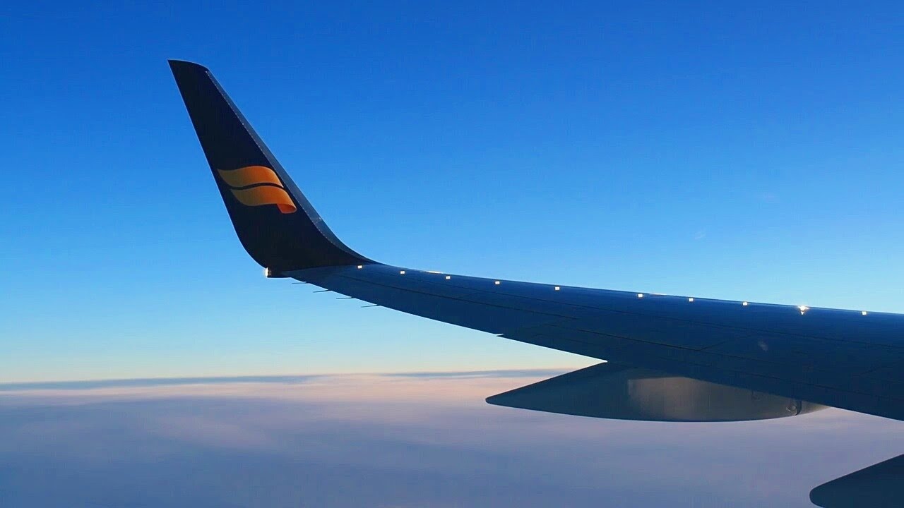 Icelandair 757-200 Reykjavik / Keflavik - Oslo Holding & Powering Takeoff, Inflight, Landing