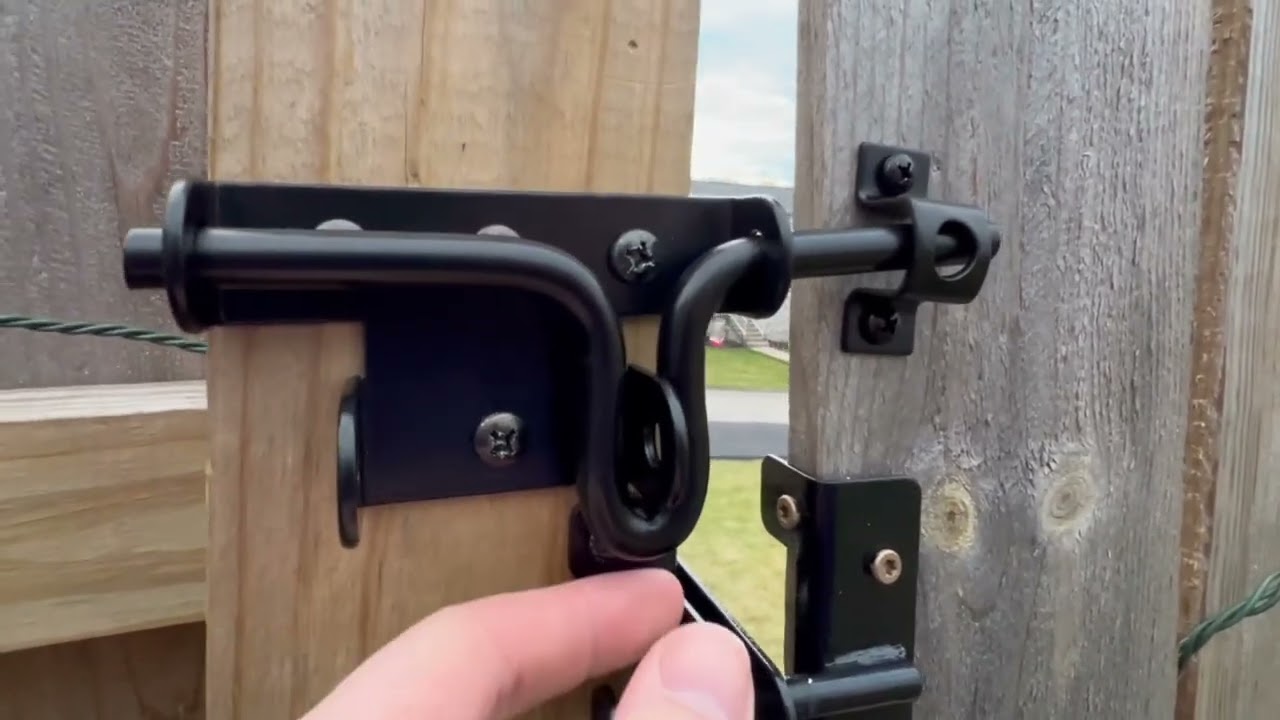 Review HELEMAN Heavy Duty Fence Gate Lock