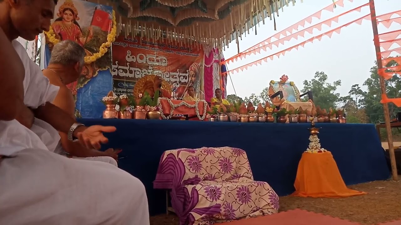 ಶಿರಳಗಿ ಗುರುಗಳ ಸಂದೇಶ ದೊಡ್ಮನೆ ಗ್ರಾಮದ ಬೀರ್ಲಮಕ್ಕಿ ಹಿಂದೂ ಸಮಾಜೋತ್ಸವ ಶಿರಳಗಿ ಗುರುಗಳ ಸಂದೇಶ 🙏