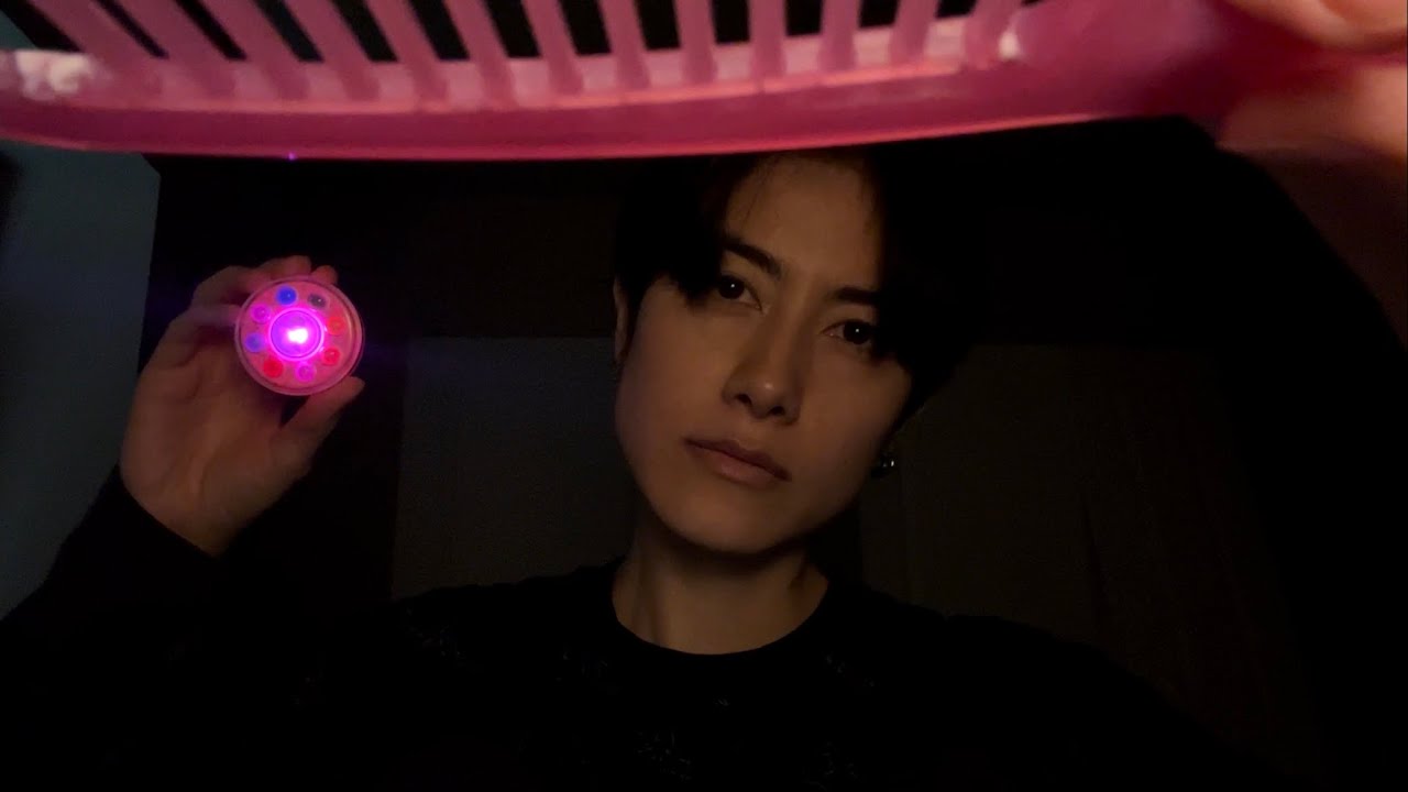 Follow my Instructions for Visual Tingles ASMR (Peripheral, light, hand movements, soft spoken)