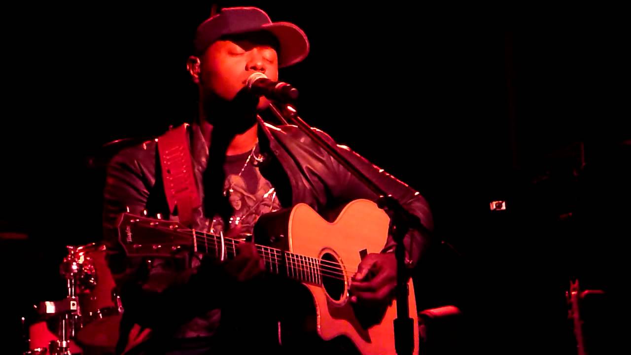 Javier Colon-I Can't Make You Love Me (Coach House)