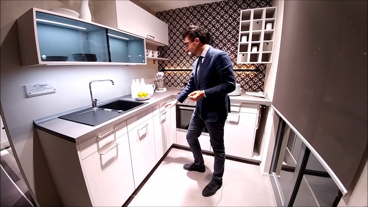 7 modi per sfruttare l'angolo in cucina (il 7° ti sorprenderà!)