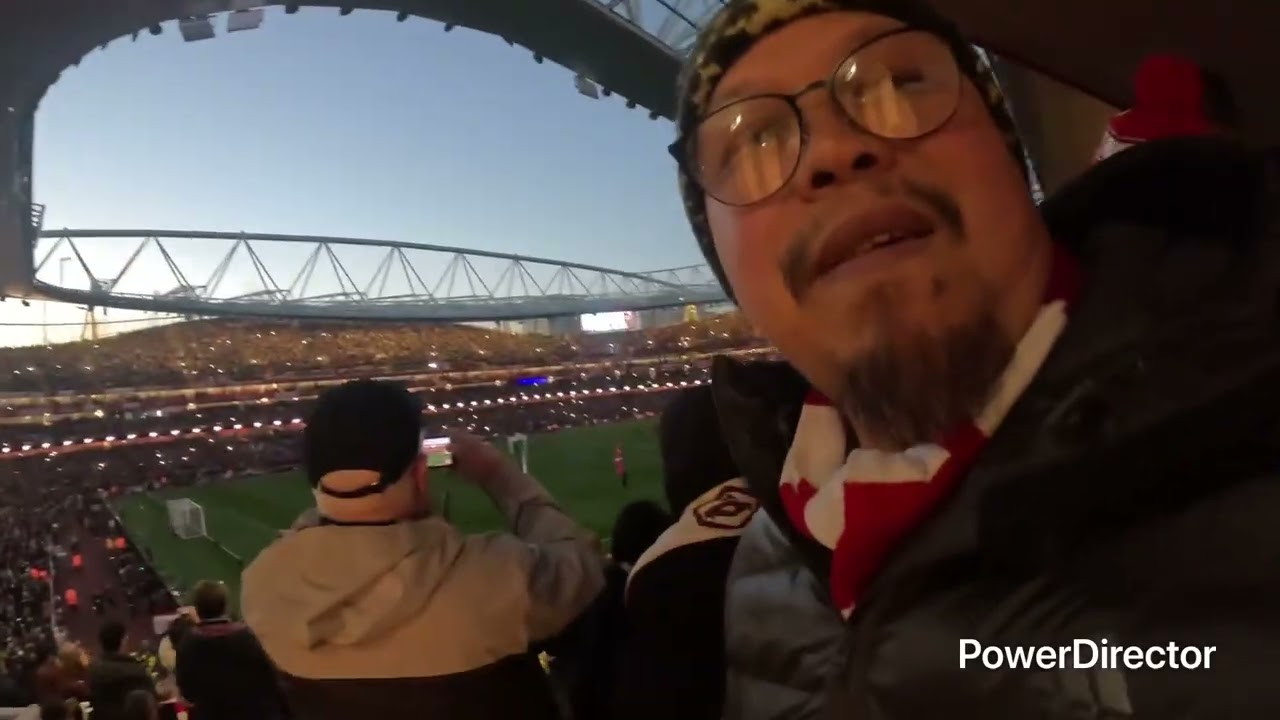Fans reactions inside stadium ARSENAL 4–tot 1 hehehehe