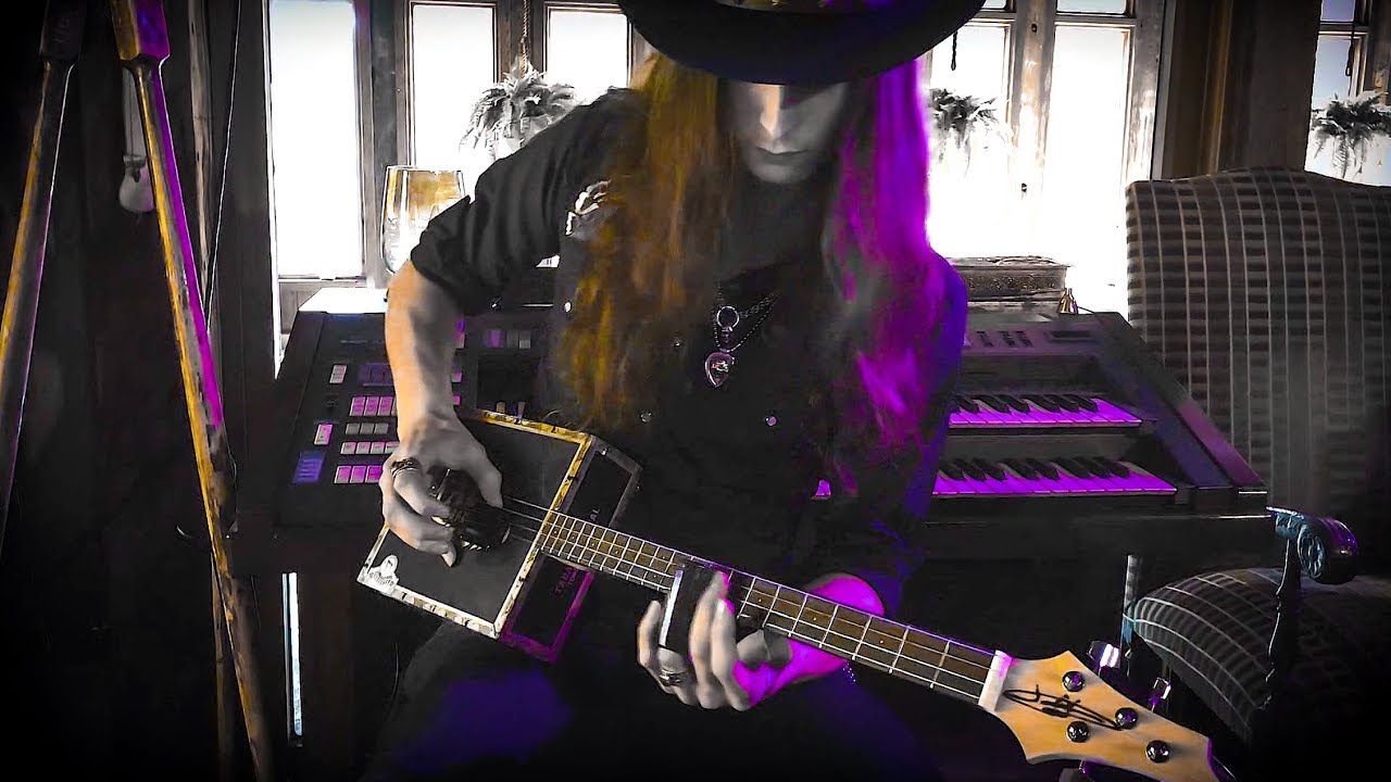 4-String Cigar Box Guitar Psychedelic Solo