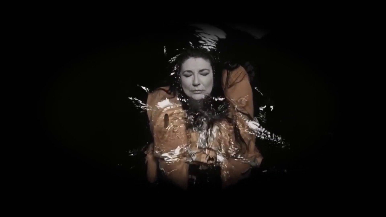 Hello Earth - Kate Bush - Live kurzversion