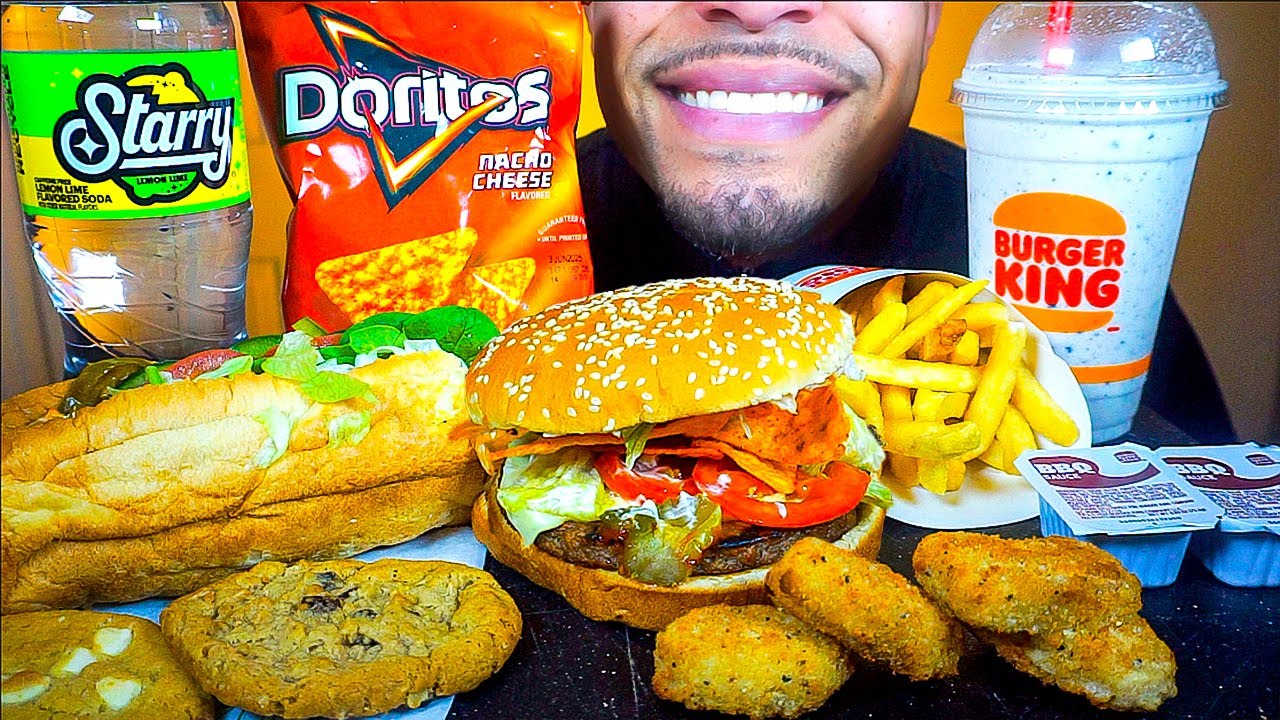 ASMR BURGER KING VS SUBWAY CHALLENGE WHOPPER CHEESEBURGER NUGGETS JERRY MUKBANG EATING SOUND COMMERC
