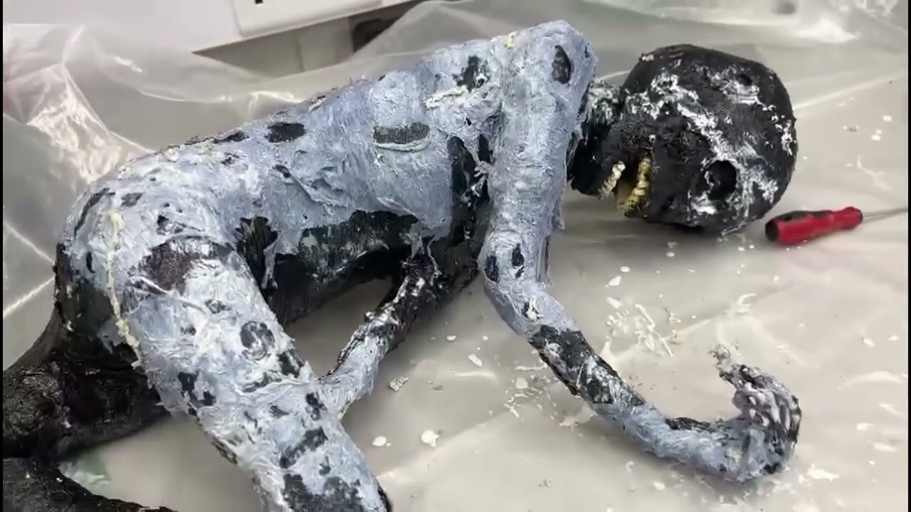 100% practical FX props, no VFX, no AI