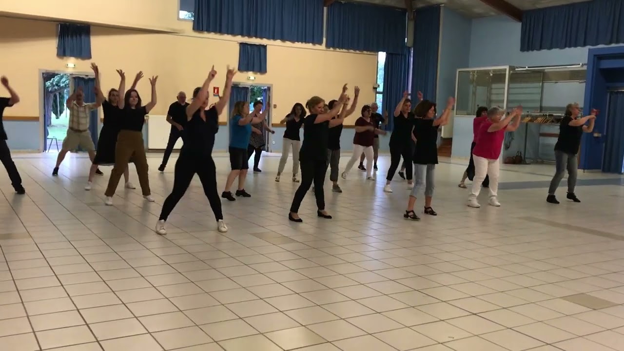 SOUL QUEEN - LINE DANCE (Danse par les JACKALOPES 31)