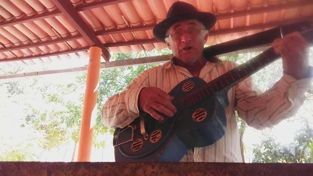 ( Poeta zé Xavier cantando) convenção do jovem