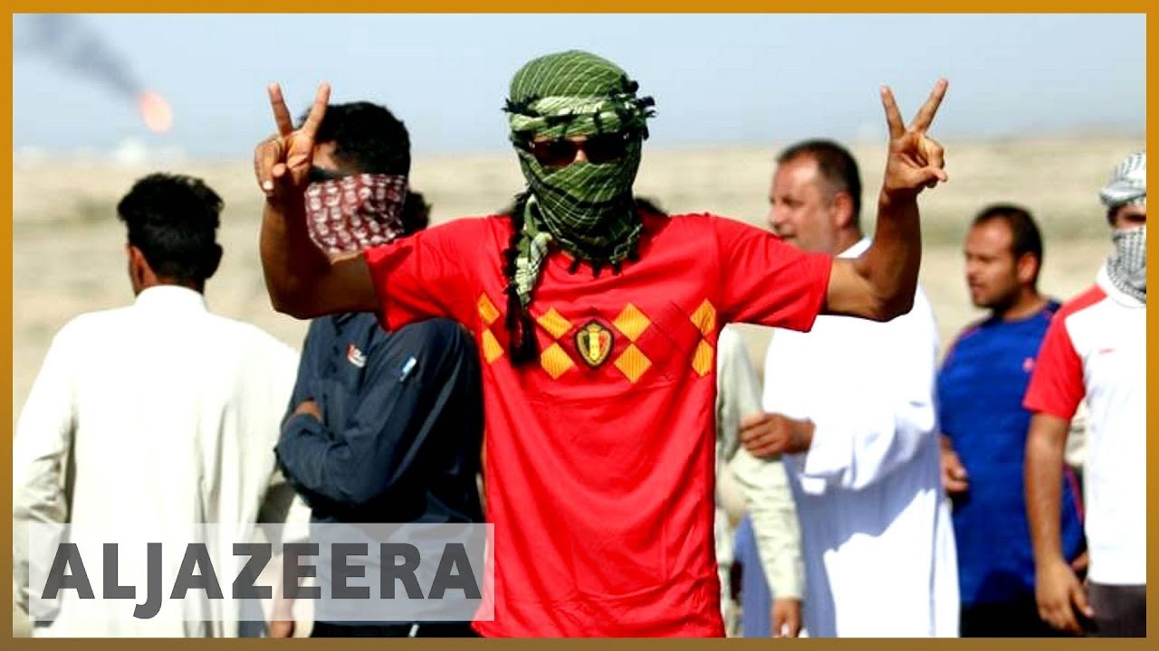 🇮🇶 Tear gas and water cannon fired at Iraqi protesters in Basra | Al Jazeera English