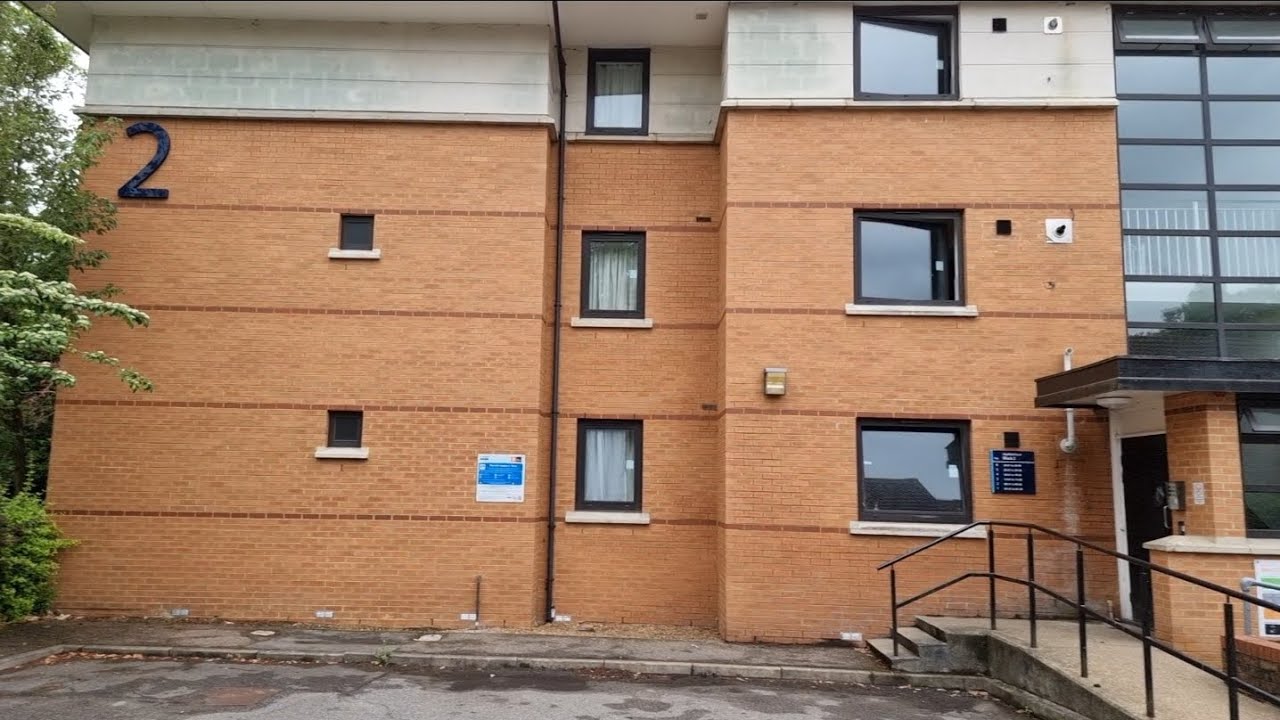 Royal Holloway University of London | Postgraduate Accommodation | Highfield Court