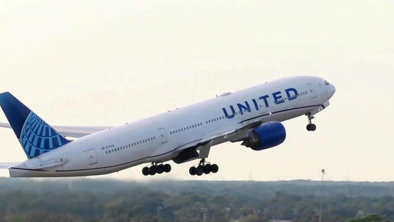 Heavy Metal Arrivals & Departures | 6 Minutes of A340, A330, MD-11 & B777 at KTPA