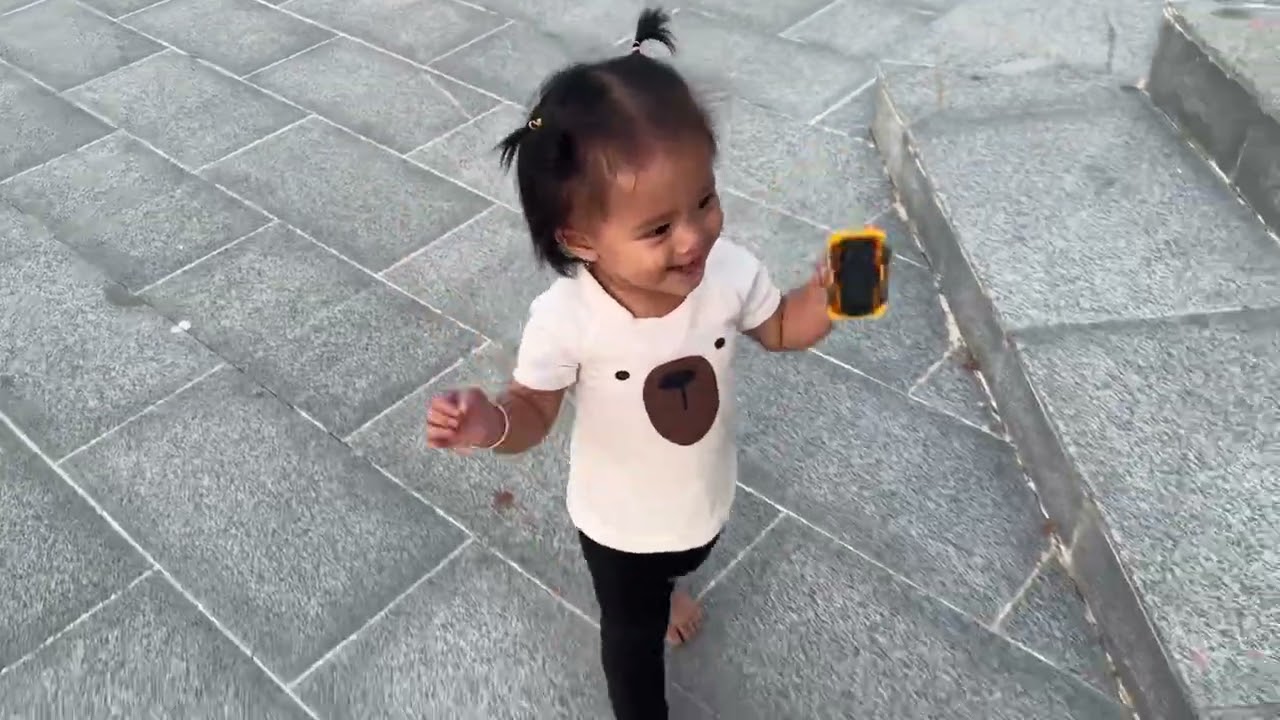 ដើរលេងនៅវត្ត #cute #subscribe 