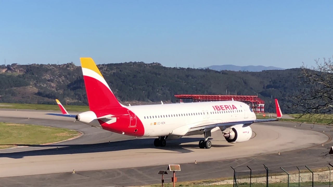Airbus A320neo · EC-NDN (Iberia) · Vigo Peinador (LEVX)