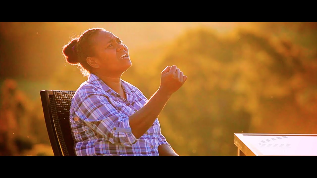 Miracle Singers Vol 2- Mi Laik Cam bak lo Iu Lord (English Subtitled)