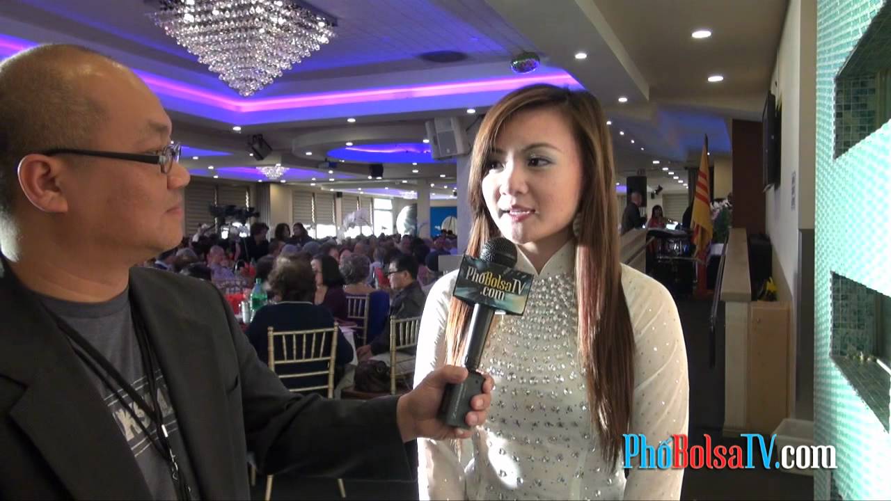 Ca sĩ "bé" Xuân Mai mong khán giả vẫn ủng hộ khi con cò đã lớn