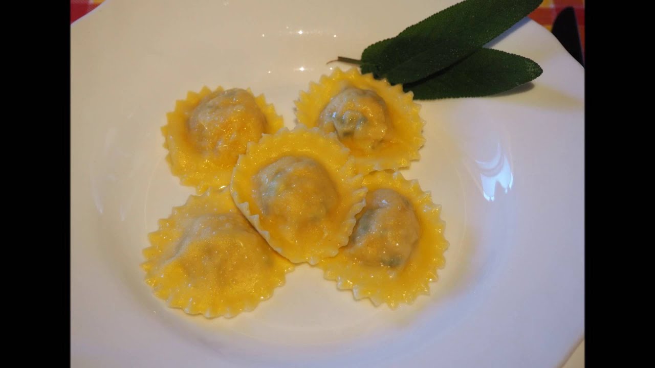 Ravioli di salmone