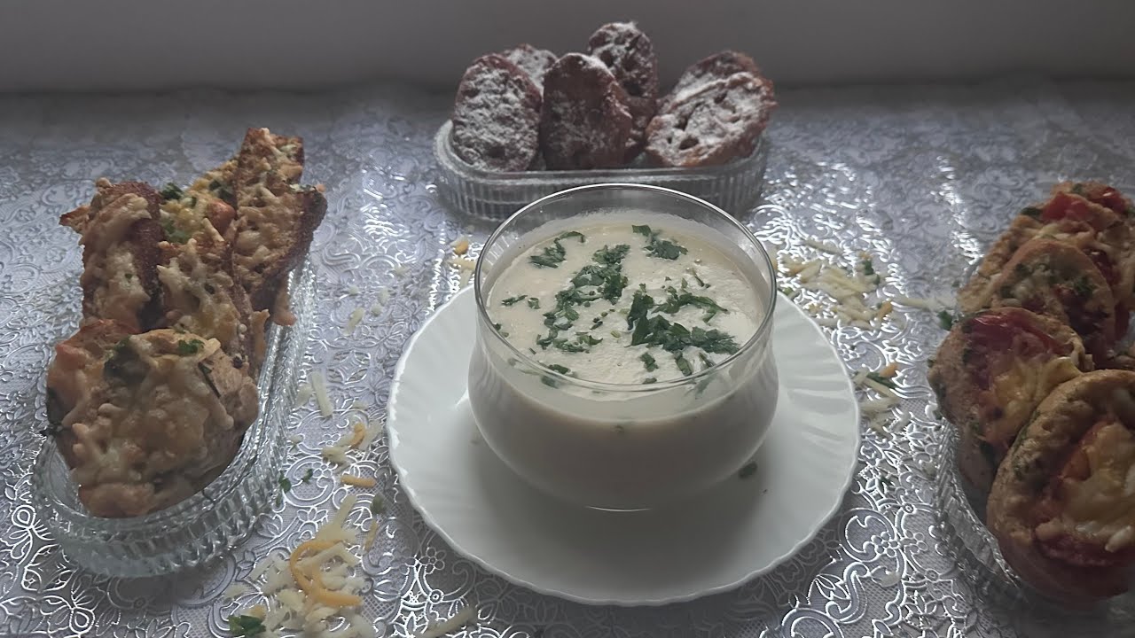 كتشطلك الخبز  أجي نعملوا ثلاث أشكال مع كريمة الشيفلور  الشهية 🥰                                     