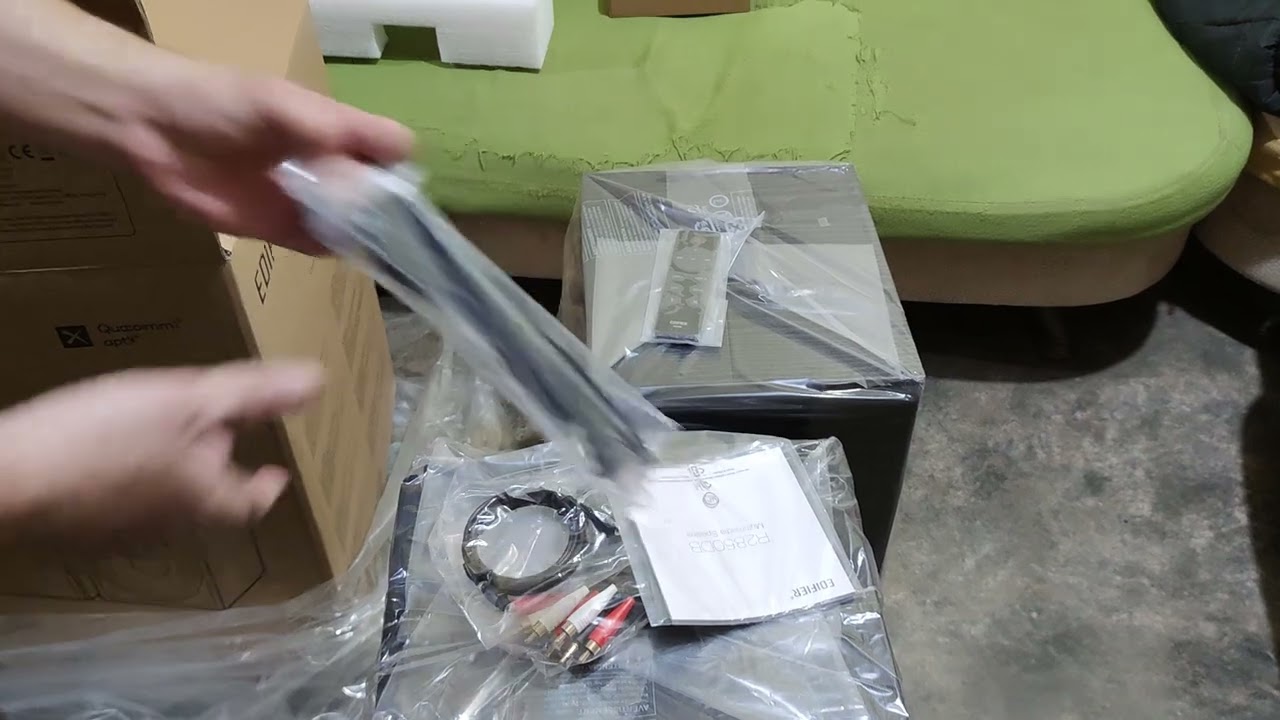 Edifier R2850DB Unboxing