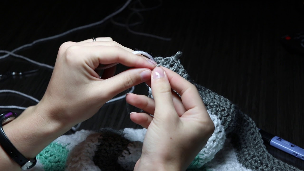 Yarn Color Change with NO WEAVING IN ENDS! (Tutorial)