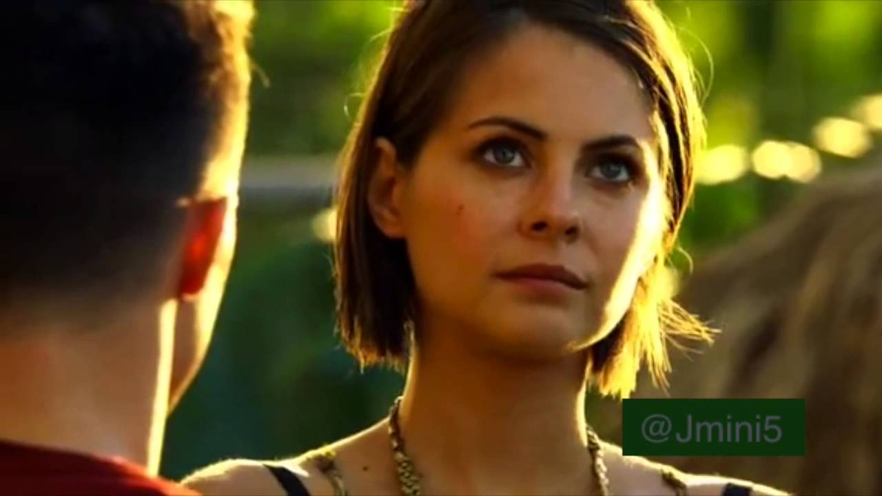 The Arrow S02xE03 -Thea & Roy