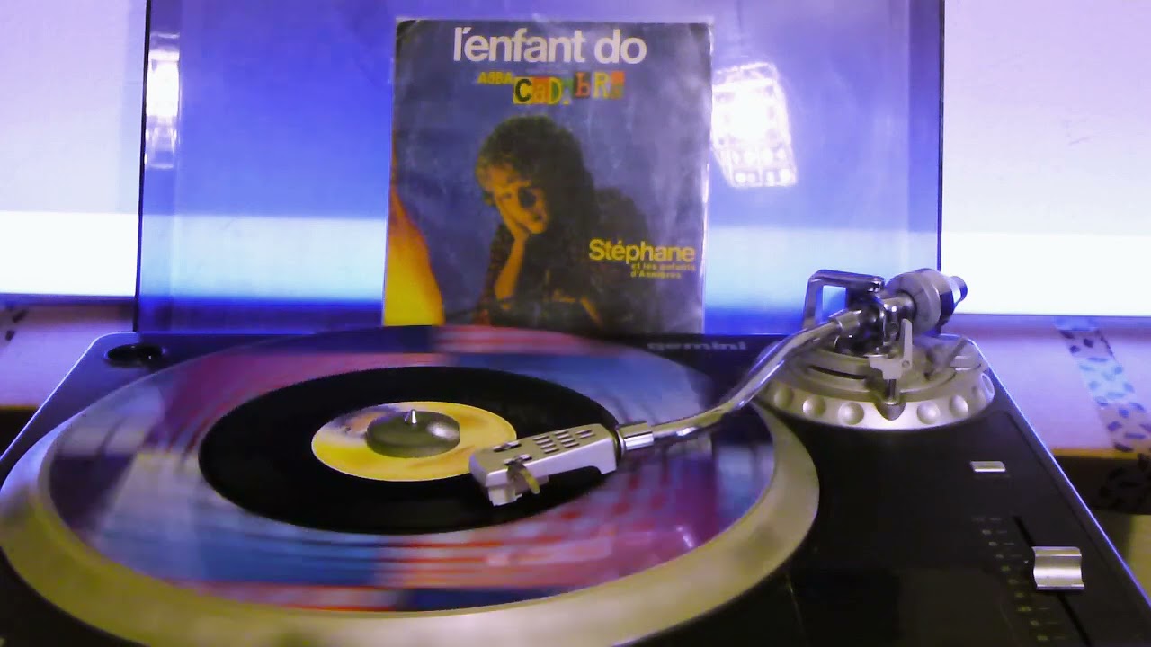C. Ferry et les enfants d'Asnières - Abbacadabra [VF: Take a chance on me] [1983]