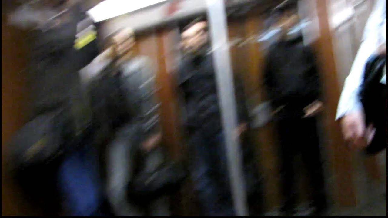 Boarding U6 Train at Stadtmitte - HD