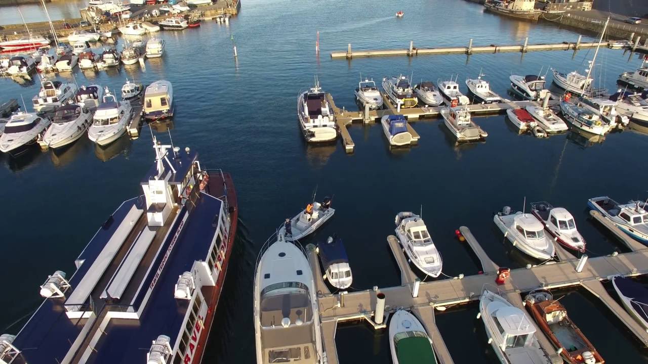 Herm Trident V leaving the Marine & General shipyard after repairs