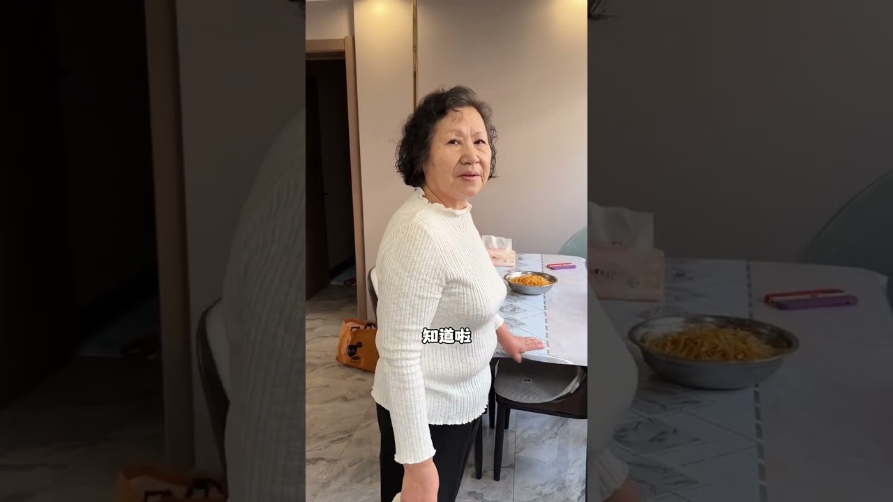 延边家庭版玉米拌面味道嘎嘎滴～ #朝鲜族美食 #抖音美食推荐官 #延吉 #延边美食 #搞笑三箱姐