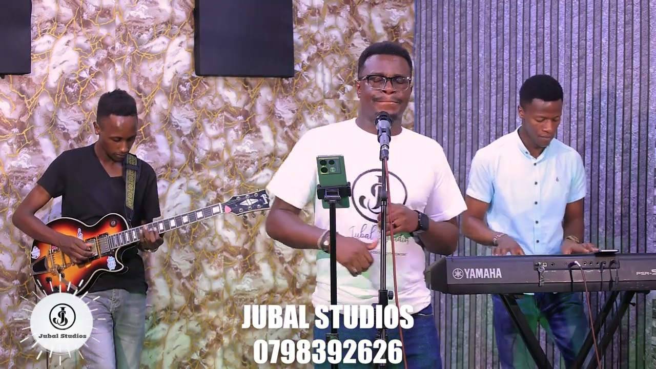 JOHN  PRAISE WAWERU- LIVE FERVENT WORSHIP AT JUBAL STUDIOS