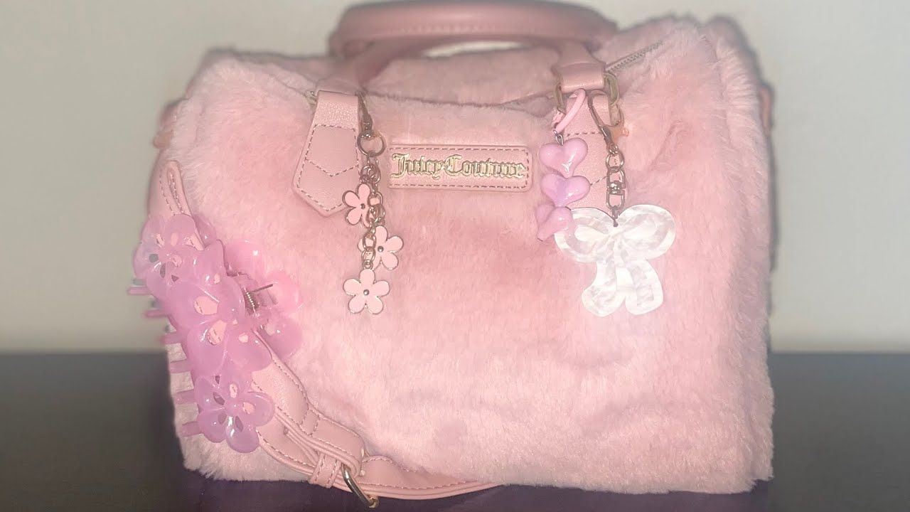 What‘s In My Juicy Couture ￼Bag?